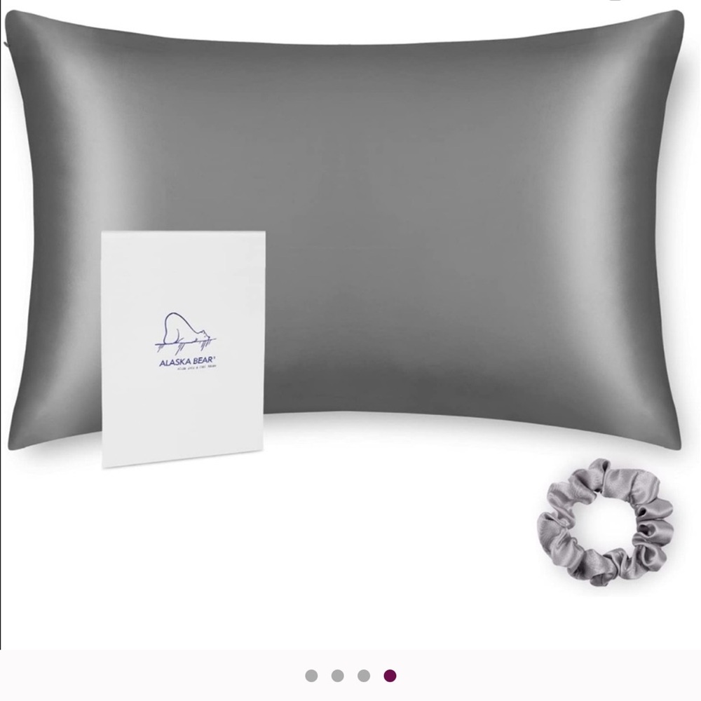 Alaska Bear 100% Silk Pillow Case Queen